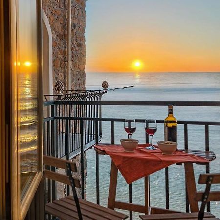 Апартаменты Tramonto Sul Mare Чефалу Экстерьер фото